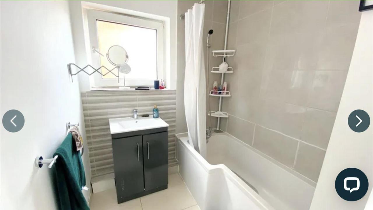4 Bedroom Property Which Sleeps 8 Very Close To The Harry Potter Studio And Watford Junction エクステリア 写真